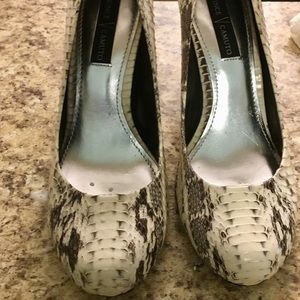 Vince Camuto Pump